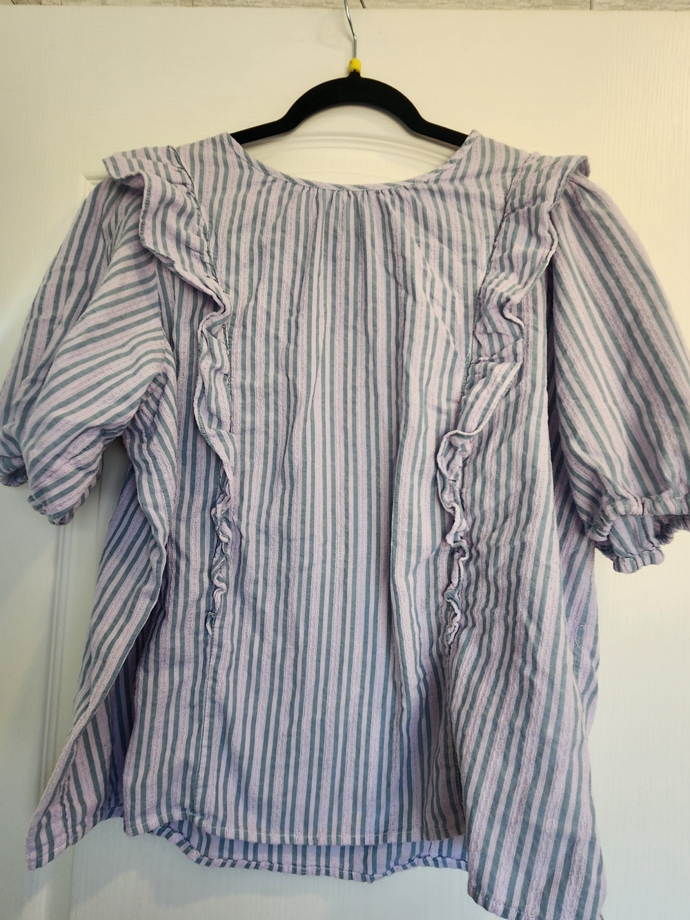 Universal Thread Lavender and White Striped Ruffle-Trim Blouse XL Euc
